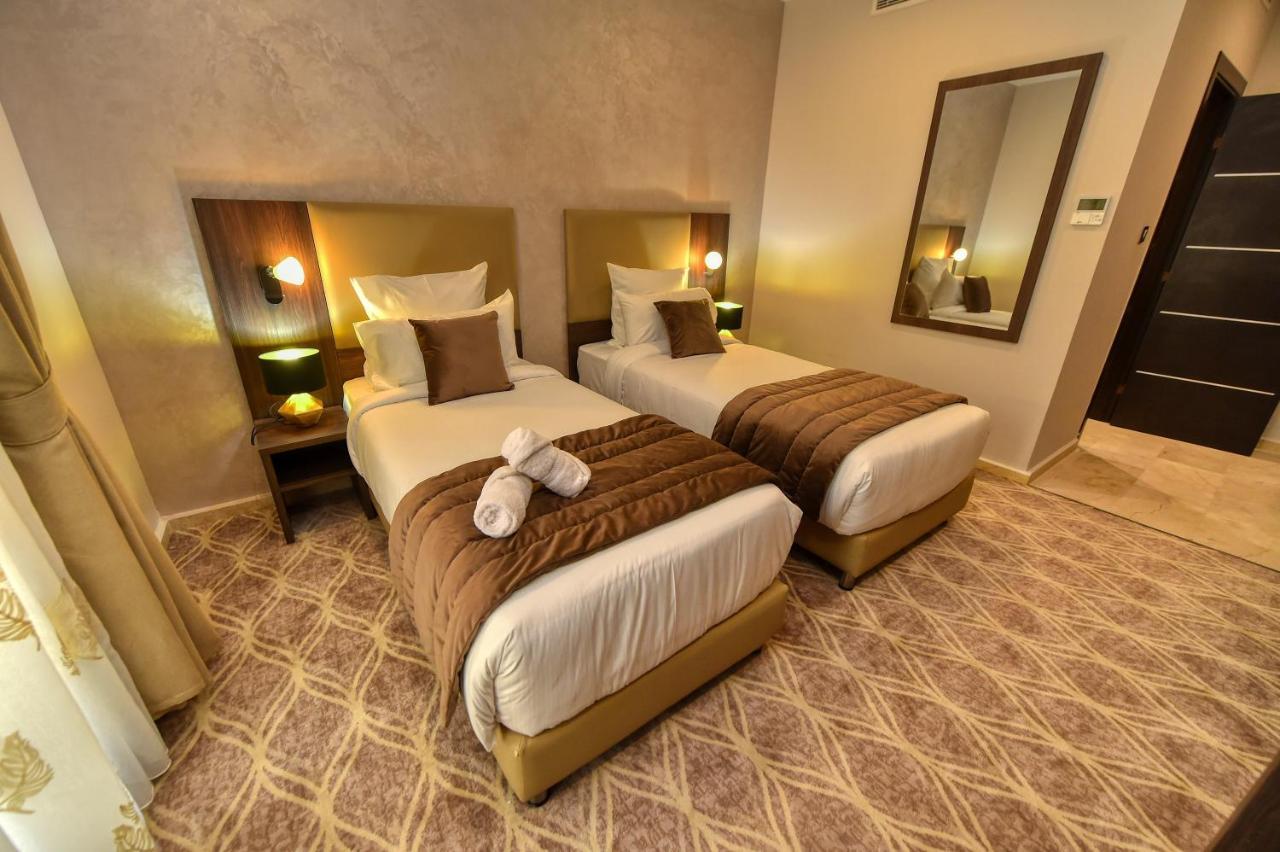 Mf Hotel Oran Bir El Djir Esterno foto